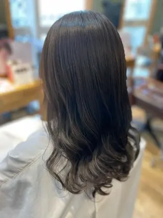 セミロング HAIR Grapefruit Moon所属・佐藤 美幸のヘアスタイル