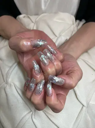 ネイル nail.salon .Reversalのネイルデザイン