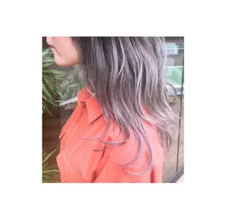 ロング カラー あらい なつみのヘアスタイル