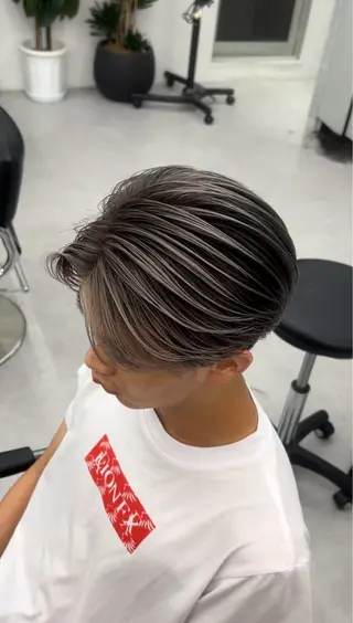 ミディアム カラー メンズ メンズバレイヤージュ 🔥メンズカット🔥のヘアスタイル