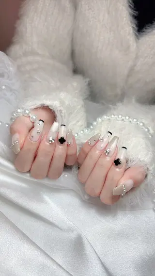 ネイル DigNail Moeのネイルデザイン