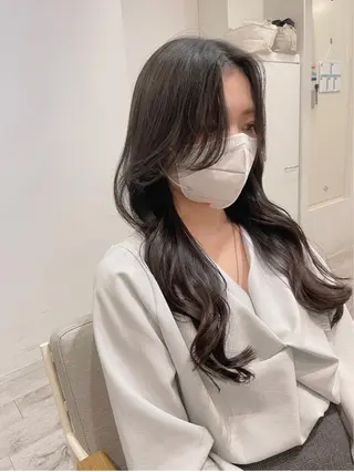 セミロング fifth天神/末廣 和也のヘアスタイル