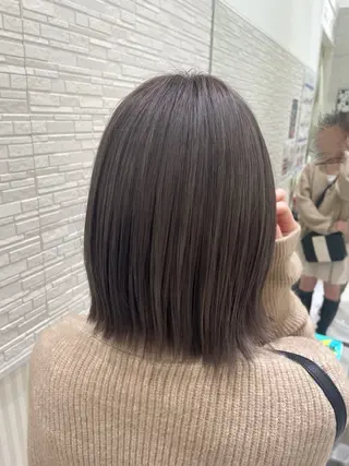 ミディアム カラー 大坂谷 さくらのヘアスタイル