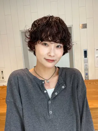 ショート パーマ Kouta/似合わせ /パーマ/カラーのヘアスタイル