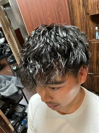 パーマ bro Tokyo有楽町店所属・⚜️三代 洸⚜️のヘアスタイル