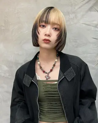 ショート レイヤーカット/ハイ トーン✂︎ゆーぴ✂︎のヘアスタイル