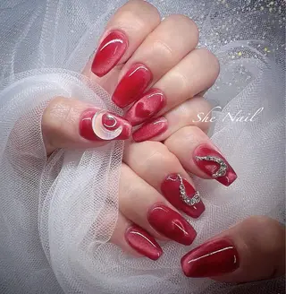 ネイル She   Nail所属・ISA_ BELLAのネイルデザイン