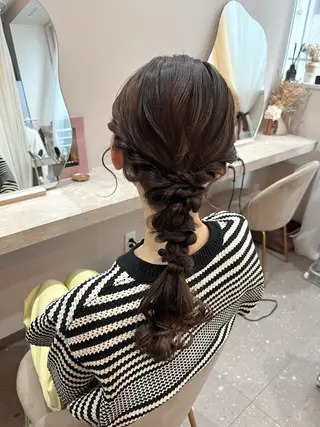 セミロング ヘアアレンジ Mila Akariのヘアスタイル