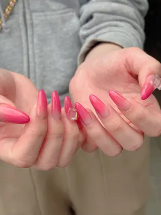 ネイル 宮澤 朱里のネイルデザイン