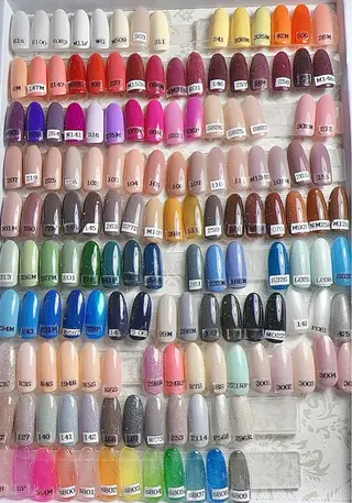 ネイル folche博多💅 ⭐️💄古閑🎀🦋のネイルデザイン