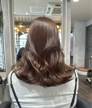 セミロング Tiffa二子玉川所属・レイヤーカット 🌻AOI🌻のヘアスタイル