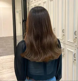 ロング 梅田美容室 山本 歩夢のヘアスタイル