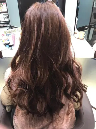 ロング カラー ヘアアレンジ スズキ シオリのヘアスタイル