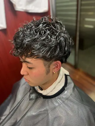 ショート パーマ メンズ 圓子 快のヘアスタイル