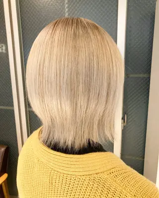 ショート カラー aletta  大森町所属・韮澤 里奈のヘアスタイル