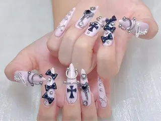 ロング NOA NAILのネイルデザイン