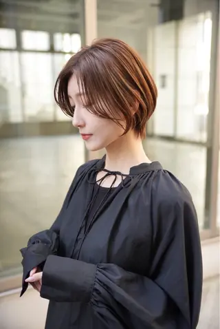 ショート soigné 表参道【ソワネ】所属・🖱️透明感カラー ×髪質改善Rikyuのヘアスタイル