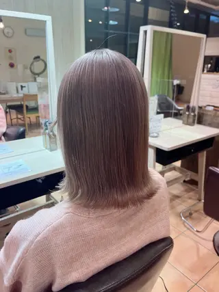 ミディアム カラー 🌼RIKA KAWAUCHI🌼のヘアスタイル