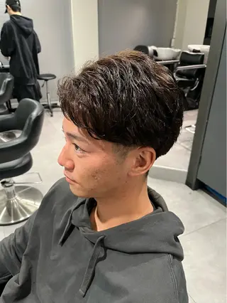 ショート カラー メンズ 🐦‍🔥フェザーパ ーマ🐦‍🔥きるやのヘアスタイル