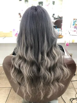 セミロング カラー 🐥こ ま🐥のヘアスタイル