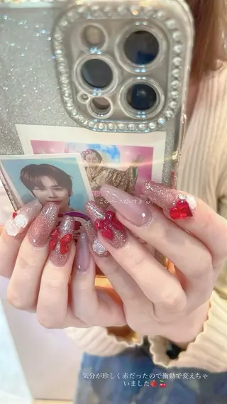 ネイル classic 新横浜所属・山田 暉のネイルデザイン