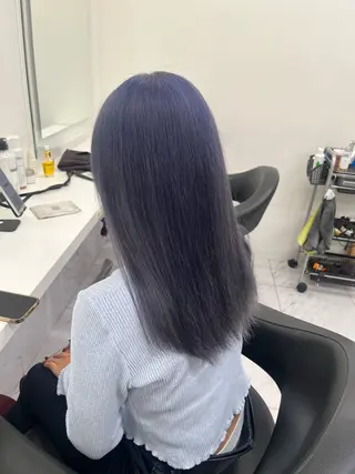 ロング 寒色＆ブリーチ特化 寒色MiOのヘアスタイル