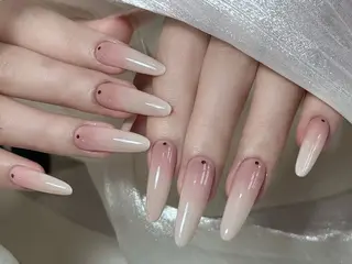 ネイル NANAネイルサロン 【長さだし専門店】のネイルデザイン