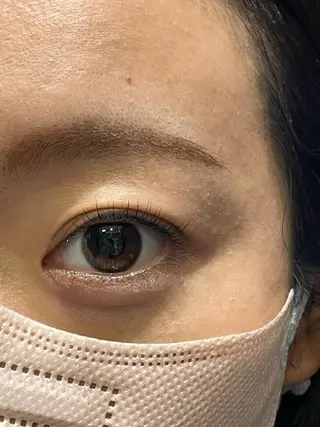 マツエク・マツパ cure所属・井上 真里奈のヘアスタイル