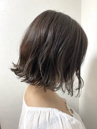 ミディアム カラー 本多結香/レイヤー /ハイライトカラーのヘアスタイル