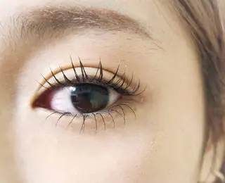 マツエク・マツパ 💜bora .のネイルデザイン