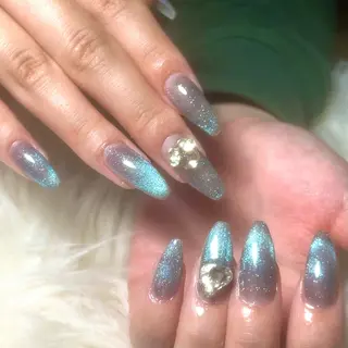 ネイル hohomi .のネイルデザイン