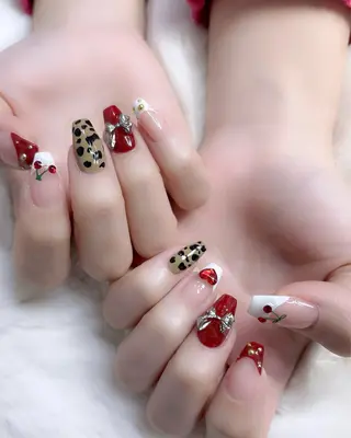 ネイル ToliyDeliy akemiのネイルデザイン