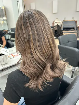 ミディアム カラー alpha. カラーエクステ下妻のヘアスタイル