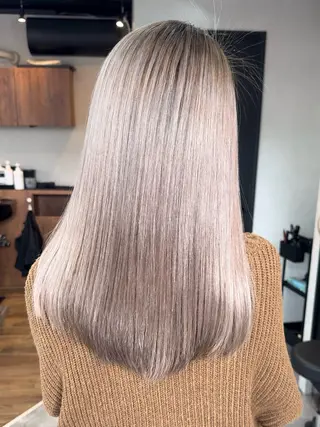 ミディアム Foi by Belle都賀店（フォワ バイ ベル）所属・FoibyBelle ﾌｫﾜﾊﾞｲﾍﾞﾙのヘアスタイル