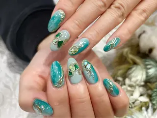 ネイル nailsalon Mirrorのネイルデザイン