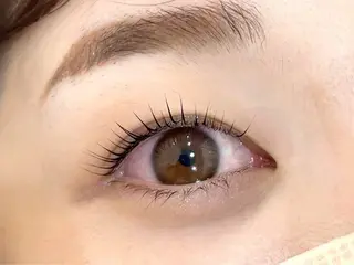マツエク・マツパ eyelash Fiara by CYAN【フィアラバイシアン】所属・奥本 凜のマツエク・マツパデザイン