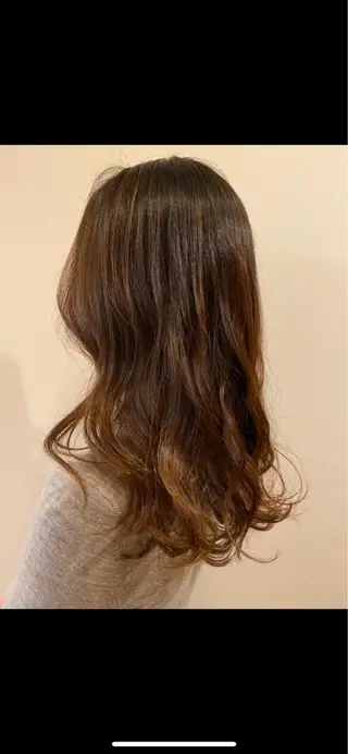 ロング カラー 本田 静莉奈のヘアスタイル