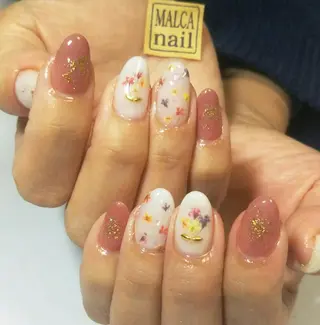 セミロング ヘアアレンジ パーマ ネイル キッズ マツエク・マツパ MALCAnail(マルカネイル)所属・荒木 莉奈のネイルデザイン