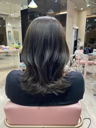 ミディアム カラー On所属・顔まわりカット🌟 くびれヘア/寺門遥輝のヘアスタイル