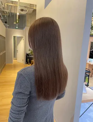 ロング 太田代 桃のヘアスタイル