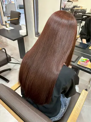 ロング カラー ACCOLE Yuzuのヘアスタイル