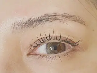 マツエク・マツパ まつげとまゆげのお店carino所属・carino carino.nのマツエク・マツパデザイン