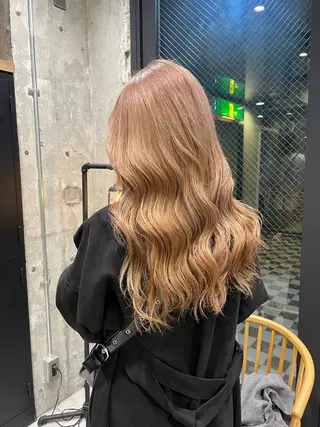 ロング 🫧ハイライトカラー 🫧 𝓜𝓘𝓤のヘアスタイル