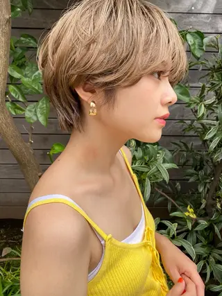 ショート コテ巻き/パーマ/艶 透明感/荻原凜太郎のヘアスタイル