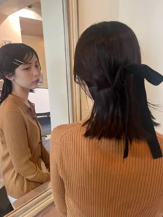 ミディアム ヘアアレンジ センターパート/ 暖色カラーayuのヘアスタイル