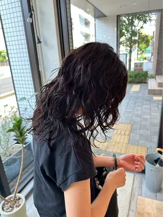 セミロング パーマ 橋本叶夢/ 透け感お洒落hairのヘアスタイル