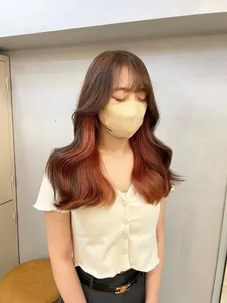 セミロング カラー ヘアアレンジ SALOWIN 新宿三丁目EAST所属・韓国レイヤー🇰🇷 layercut✂️のヘアスタイル