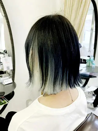 ショート カラー 坪井 佑美のヘアスタイル
