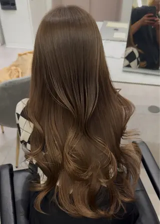 セミロング 艶カラー/韓国ヘア 🇰🇷きょんのヘアスタイル