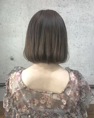 ショート カラー 江原 彩華のヘアスタイル
